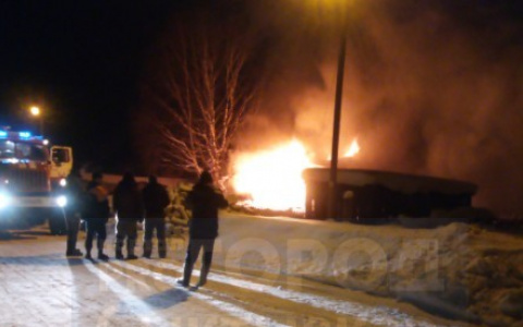 В Коми на страшном пожаре в жилом доме погиб человек (фото)
