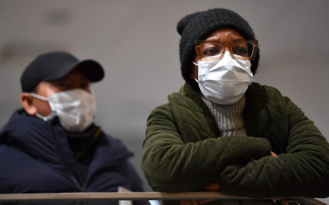 Сообщения о небывалых ценах на медицинские маски в регионах России проверят