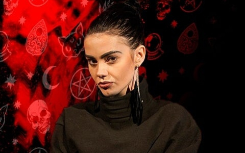 В Сыктывкар едет финалистка «Битвы экстрасенсов»?