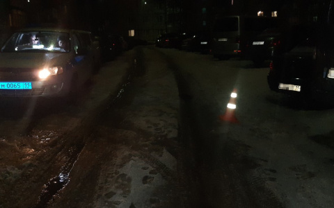 В Сыктывкаре водитель сбил 15-летнюю школьницу и скрылся