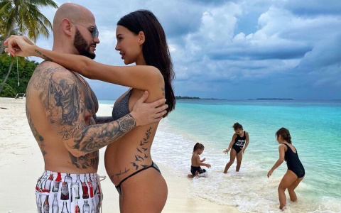 Модель Оксана Самойлова из Коми собирается подать на развод: Джигана могут лишить родительских прав