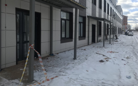 «Попасть в здание мне не удалось»: мэр Сыктывкара не смогла сходить в новую поликлинику