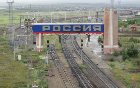 Правительство поручило закрыть границы России