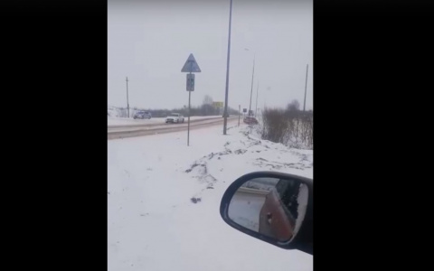 В Сыктывкаре на одном перекрестке произошло несколько ДТП за час