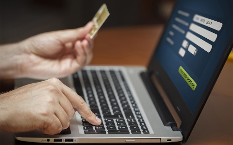 Объем транзакций через интернет-эквайринг Сбербанка в СЗФО вырос на 64%