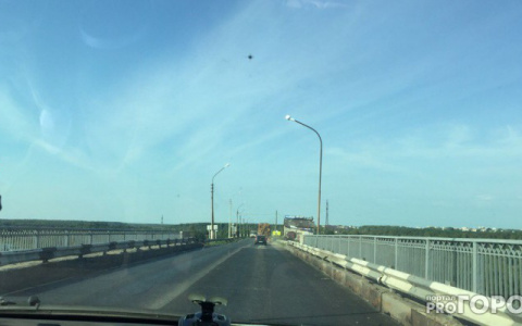 В Сыктывкаре с моста через Сысолу упала женщина