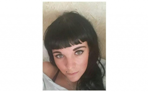 В Сыктывкаре ищут девушку с татуировкой волка