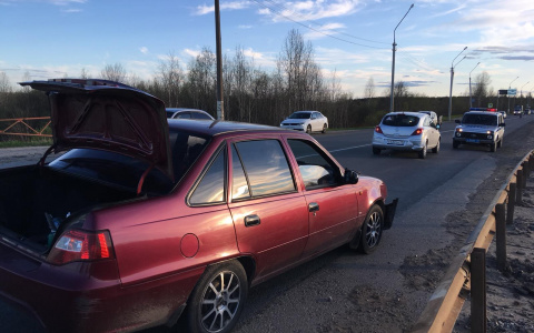 Под Сыктывкаром «Дэу» въехала в «Опель»: пострадала 10-летняя девочка