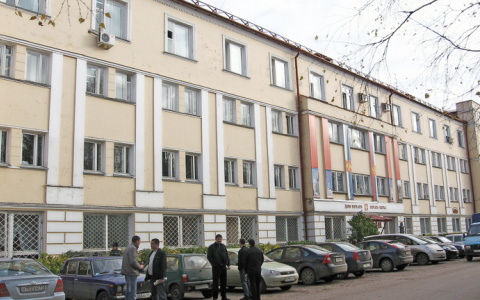 На новые окна для сыктывкарского Дома печати потратят 7,5 миллионов рублей