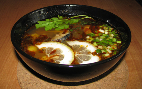 Диетолог назвала самый опасный для здоровья суп