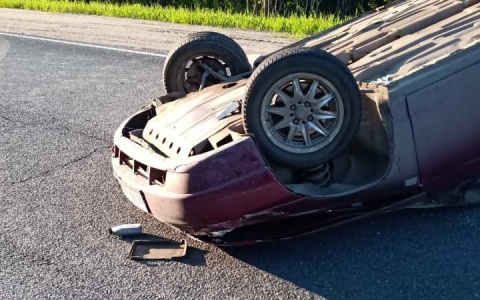 В Коми 22-летняя девушка села пьяной за руль и попала в аварию