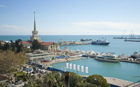 Курорт под замком: в Краснодарском крае туристов отправляют на двухнедельную самоизоляцию