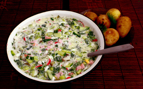 В России стало дороже делать окрошку