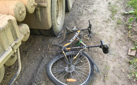 В Сыктывкаре под колеса фуры угодил 16-летний подросток