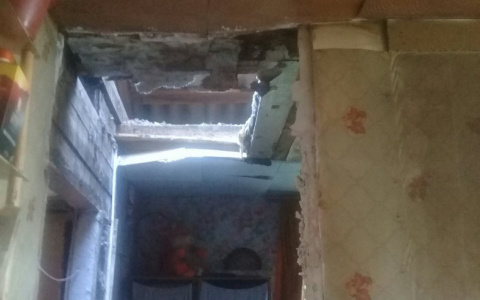 В Сыктывкаре обрушилась печь в жилом доме (фото)