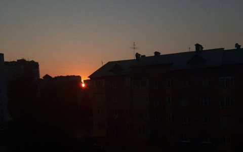 Фото дня в Сыктывкаре: лучик заката после жаркого дня