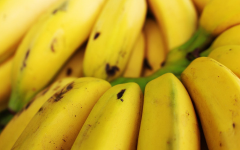 Смертельно опасно: эксперты рассказали, что нельзя есть с бананами