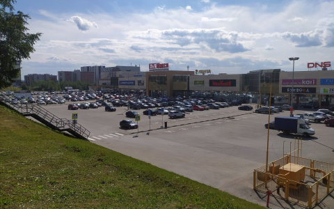 Сообщение о бомбе в сыктывкарском торговом центре оказалось шуткой