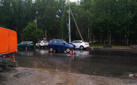 В Сыктывкаре водитель наехал на коляску с годовалым ребенком
