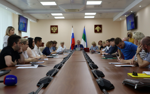 «Хотите, как в Хабаровске?»: в Сыктывкаре прошло скандальное заседание избиркома