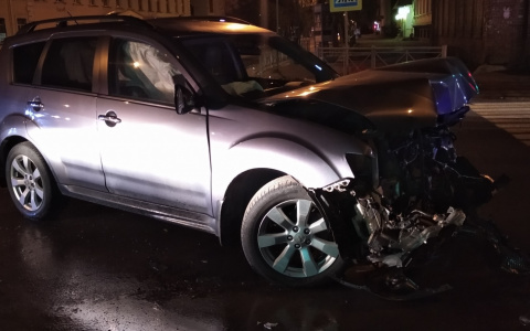 Ночная авария в центре Сыктывкара: подробности