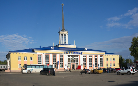 В Сыктывкаре изменилась схема движения на оживленном перекрестке