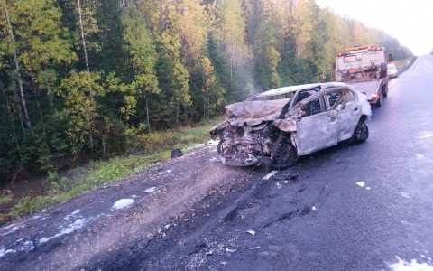В Коми после столкновения двух иномарок погиб водитель