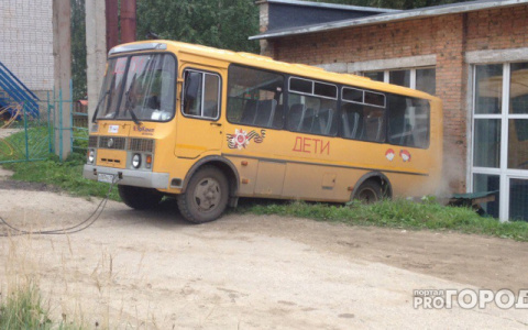 В Коми столкнулись школьный автобус с детьми и грузовик