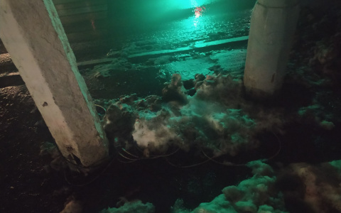 Бюджетное фаер-шоу: прямо в центре Сыктывкара искрился оборванный провод (видео)