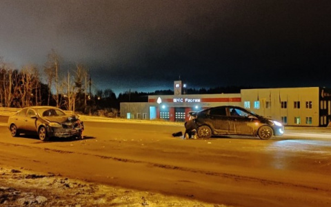 В Сыктывкаре произошла авария с четырьмя пострадавшими