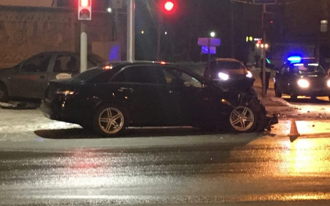 В Сыктывкаре произошло страшное ДТП, в котором пострадало три человека