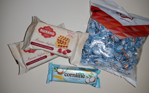 Сыктывкарка: «Моей бабушке вместе с пенсией «впарили» конфеты и шоколадки»