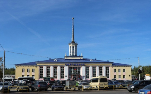 Сыктывкарцы решили судьбу площадки перед железнодорожным вокзалом