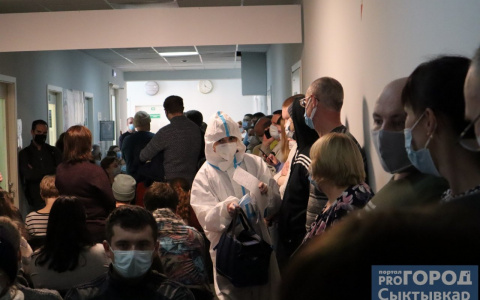 Очереди, смерти, тараканы: на что жалуются посетители больниц в Коми