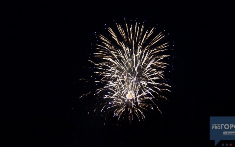 В МЧС рассказали, где нельзя запускать петарды и фейерверки