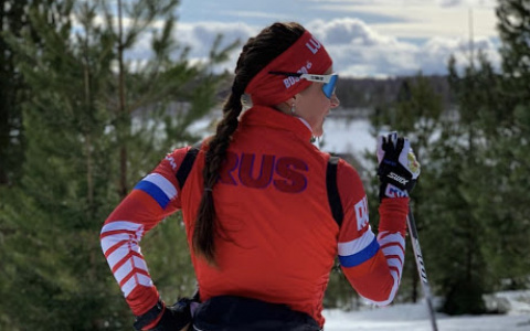 «Это был такой трудный путь, у меня нет слов»: Юлия Ступак стала призеркой в гонке Тур де Ски