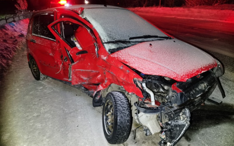 В Коми автомобиль Hyundai столкнулся с Kia, есть пострадавшие