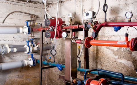 Коми энергосбытовая компания установила 157 общедомовых приборов учета тепла