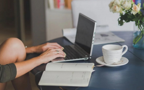 Медик оценила последствия удаленной работы для организма