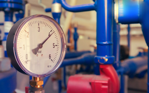 Почему жителей Коми обязывают ставить общедомовые счетчики? И законно ли это?