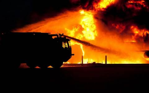 В сыктывкарском Лесозаводе горел деревянный дом