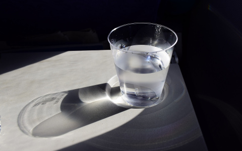 Россиянам посоветовали «запивать» стресс