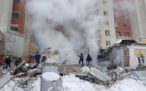 В Нижнем Новгороде взорвался жилой дом: под завалами остались люди