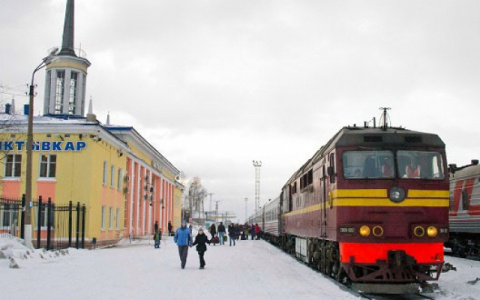 Нетрезвого сыктывкарца сняли с поезда за демонстрацию своего «достоинства»