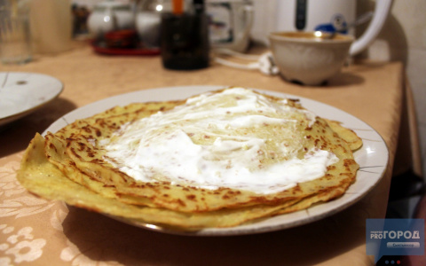 Безглютеновая Масленица: эксперты дали рецепты полезных блинов