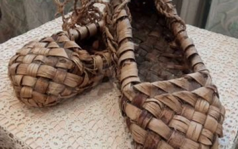 Лапти и коромысло: что подарить сыктывкарке, чтобы она стала первой красавицей на деревне