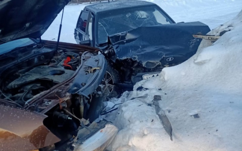 В жестком ДТП в Коми пострадали трое детей и двое взрослых