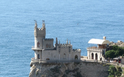 Отдых в российских отелях резко подорожал