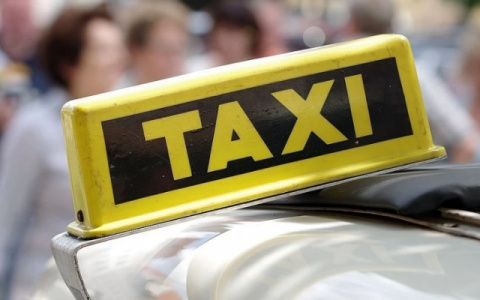 В России предлагают запретить судимым за тяжкие преступления работу в такси