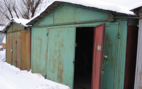 Россиянам разрешили получить права на землю, где стоят их гаражи